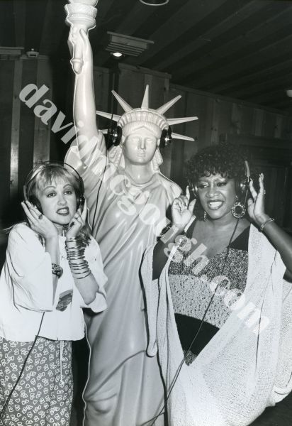 Cyndi Lauper and Patti Labelle 1986, NY 5.jpg